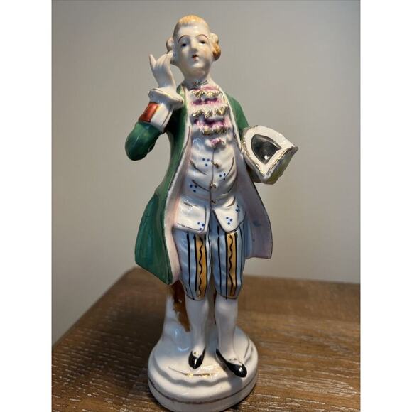 Other - Hand Painted Porcelain Colonial Gentleman w/Hat Figurine
